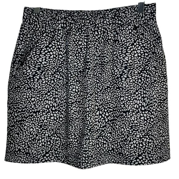 Lou & Grey Black White Micro Animal Print Skort with Built-In Shorts Size Small - Picture 1 of 7